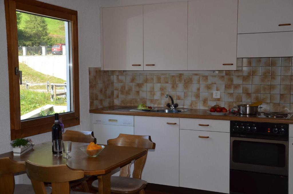 Chasa Ravaischa Apartment Samnaun Phòng bức ảnh